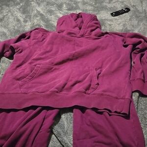 Sweatshirt (Old Navy)